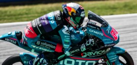 Moto3: Alonso aumenta ritmo no fim, vence na Catalunha e é líder do mundial