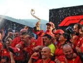 F1: Leclerc revive vitórias emblemáticas com a Ferrari após renovação