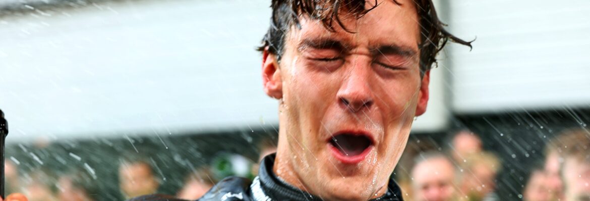 F1: Russell admite surpresa com vitórias consecutivas da Mercedes em 2024