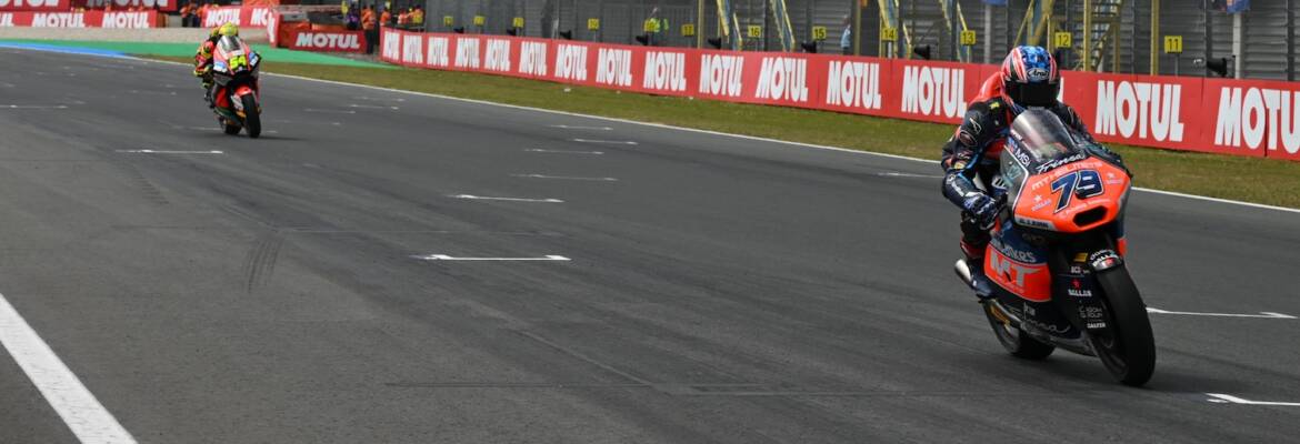 Moto2: Ai Ogura vence em Assen na 100ª corrida da Triumph na categoria