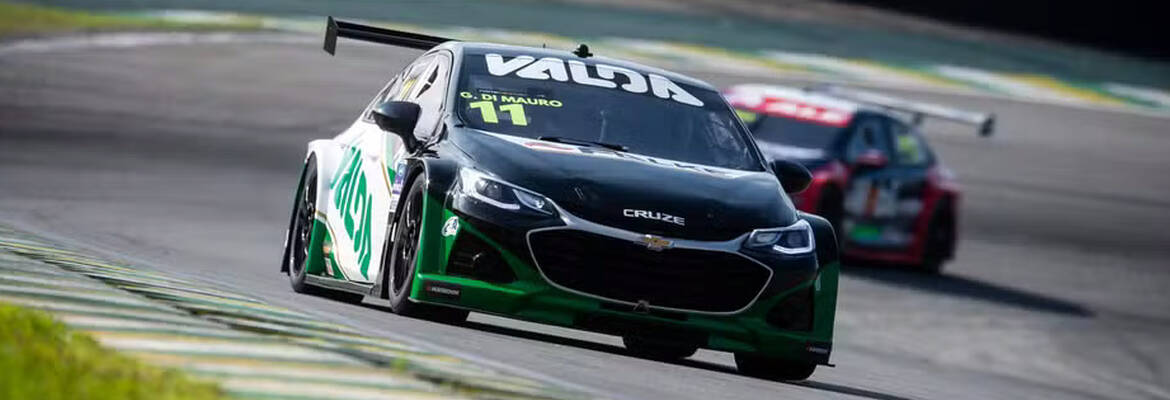 Em sprint eletrizante, Di Mauro vence corrida 1 da quinta etapa da Stock Car