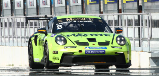 Neugebauer/Barrichello larga da pole da Porsche Endurance Challenge em Portugal