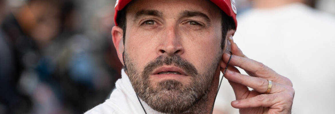 Zonta sofre com lastro, mas garante segunda lugar no campeonato da Stock Car