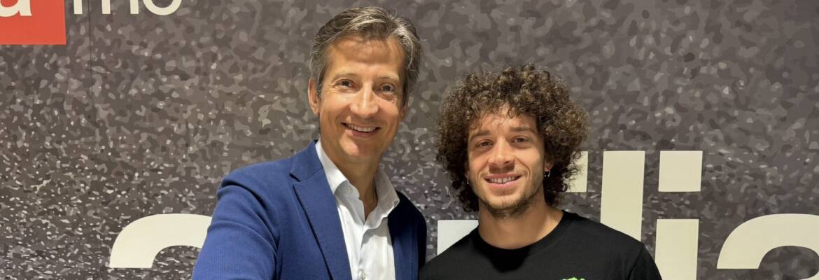 MotoGP: Aprilia confirma Bezzecchi ao lado de Martín para 2025