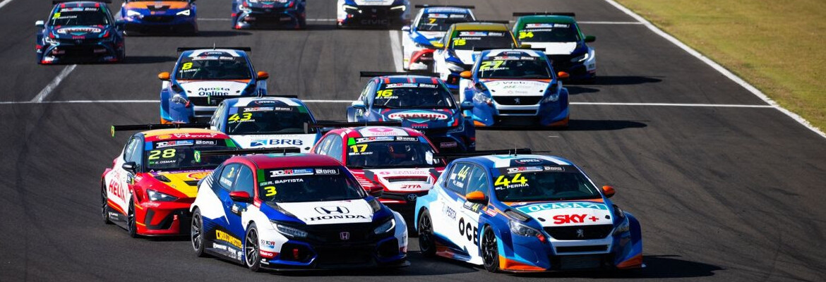 PMO Racing domina com vitórias de Pernía e Suzuki pelo TCR South America