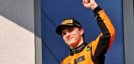 F1: Ex-piloto sugere que Piastri pode substituir Pérez na Red Bull em 2025