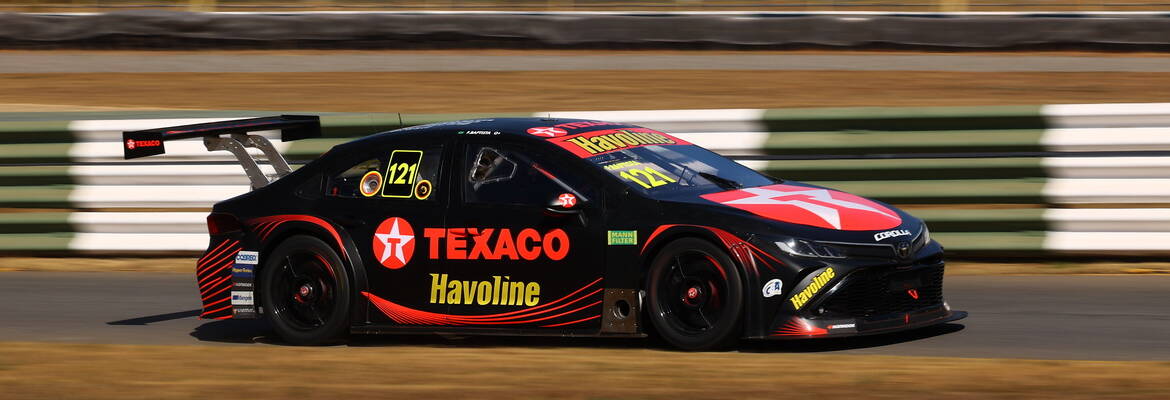 Após choque na traseira de seu carro, Felipe Baptista é forçado a abandonar corrida principal em Goiânia