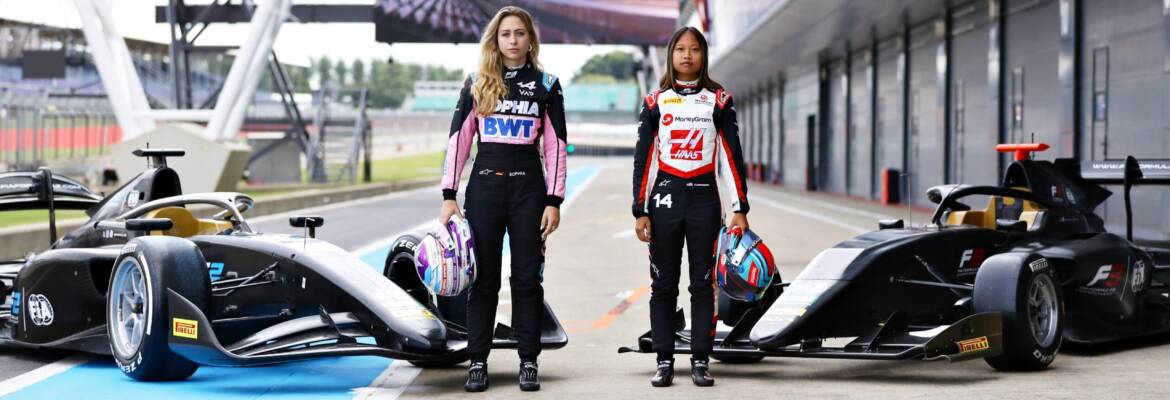 Flörsch e Chambers testam carros de F2 e F3 em Silverstone