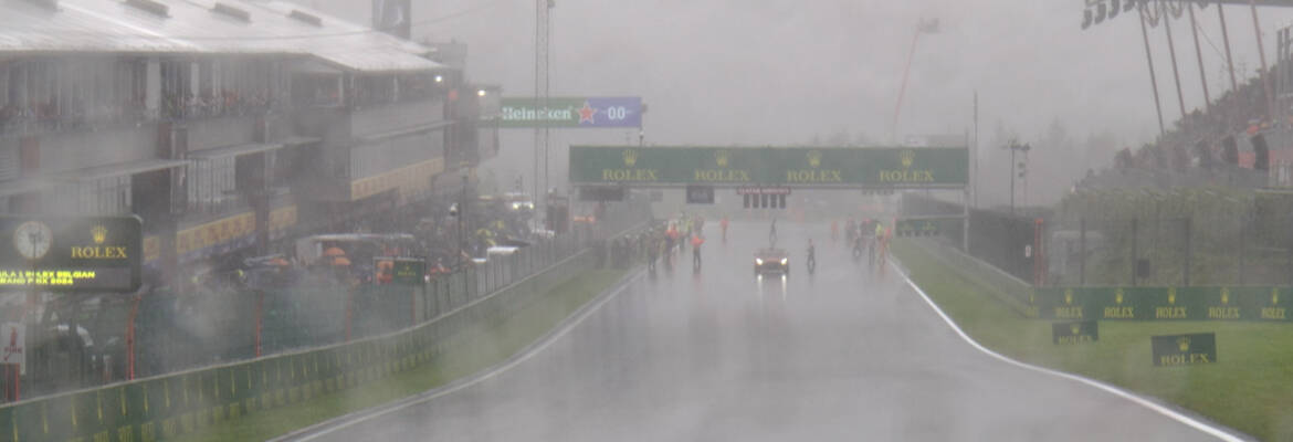 Chuva em Spa-Francorchamps provoca adiamento da corrida Sprint da F2