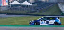 Pedro Cardoso tem sábado positivo e larga em quinto no TCR South America em Interlagos
