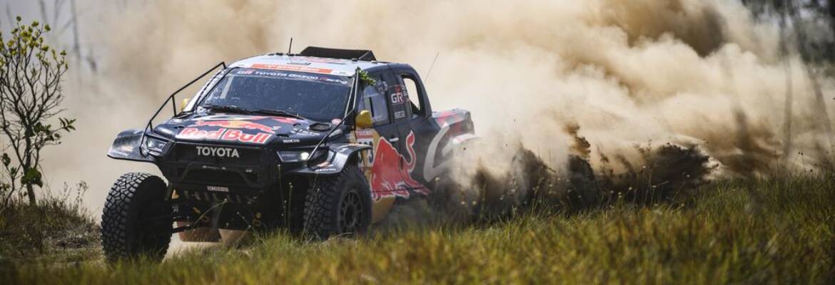 Na sexta etapa do Sertões, Lucas Moraes finaliza no top-3 e permanece na liderança