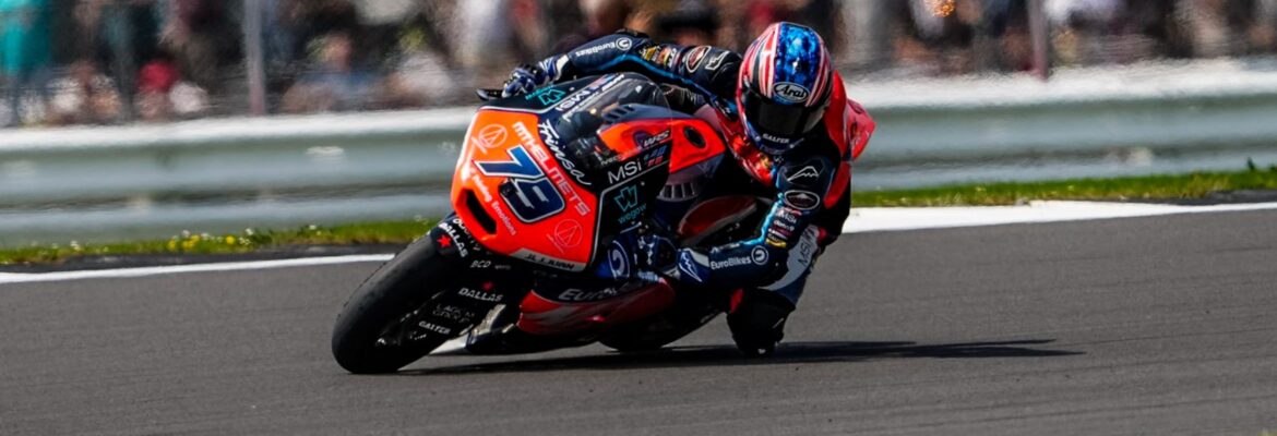 Moto2: Ogura voa e marca pole na Inglaterra; Moreira surpreende e é 3º