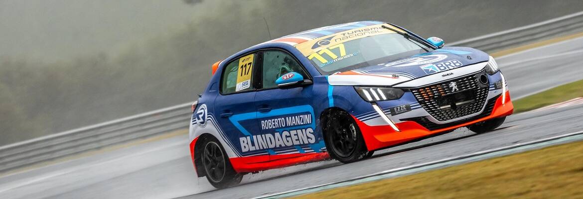 Turismo Nacional: ao vivo e com imagens, acompanhe a corrida 5 no Velopark