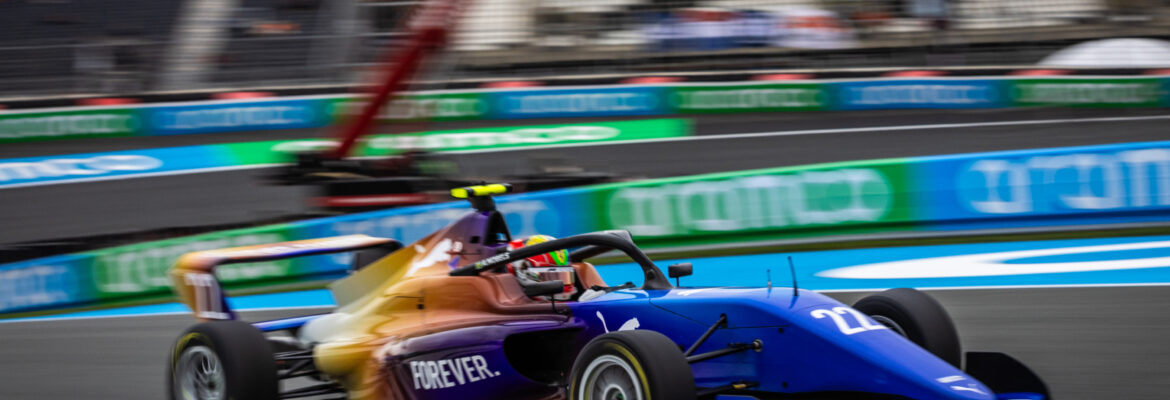 Nobels pontua nas duas provas e entra no top-10 do campeonato em sua melhor etapa na F1 Academy