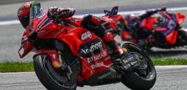 MotoGP: Bagnaia celebra ajuda de Rossi em vitórias na Áustria