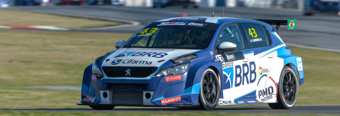 Pedro Cardoso vence corrida 1 em Mercedes e mantém liderança do TCR South America