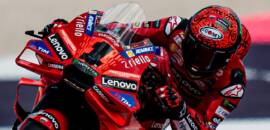 MotoGP: Bagnaia vê Martín cair e fica com melhor tempo em Misano