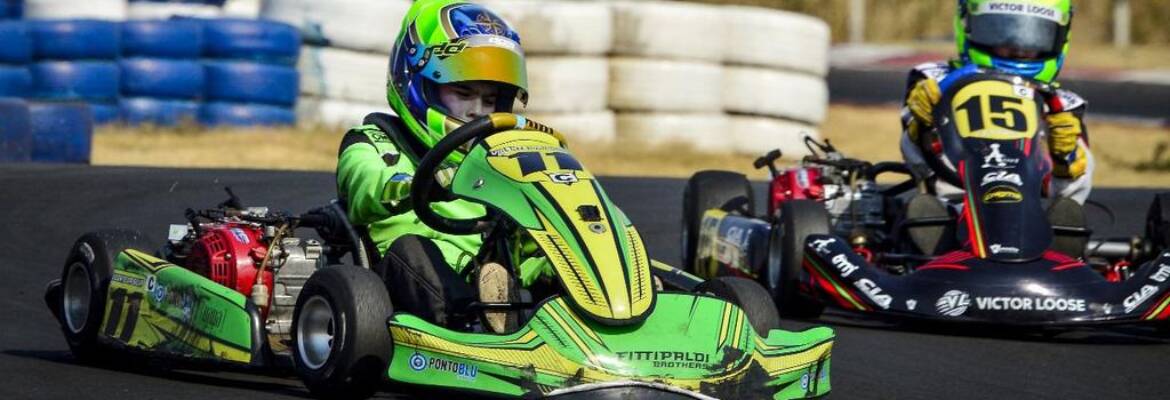 Brasileiro de Kart: Vicente da Silva conquista quarto lugar na tomada de tempos com 50 karts da Cadete