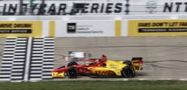 Palou conquista tricampeonato da Indy. Herta supera O’Ward no fim e vence em Nashville