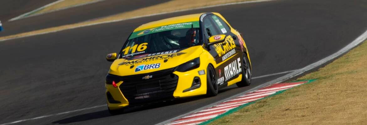 Turismo Nacional com imagens: Veja ao vivo as corridas da tarde da etapa de Goiânia