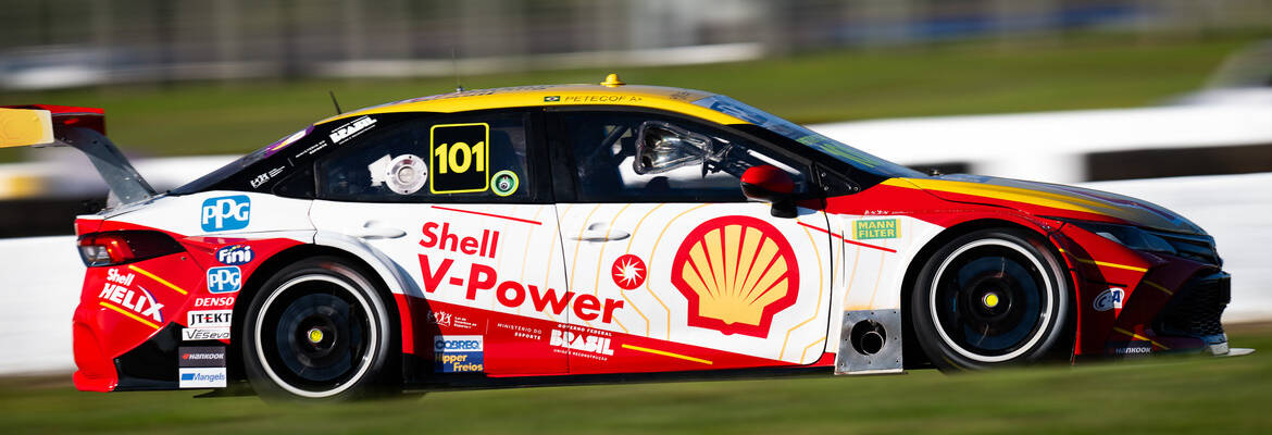 Dominando sprint no Velopark, Petecof conquista sua primeira vitória na Stock Car