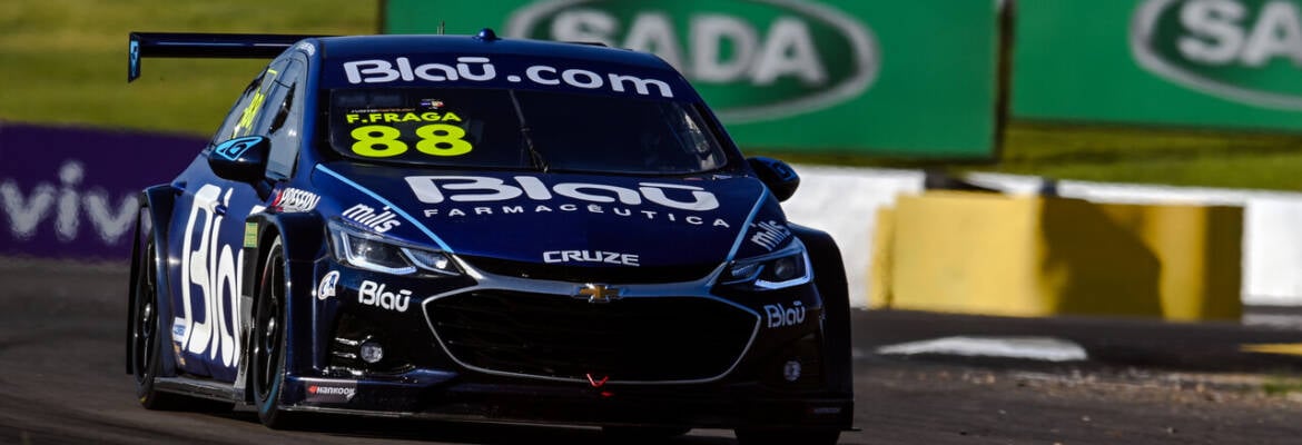 Stock Car tem 22 pilotos separados por meio segundo e Felipe Fraga líder nos treinos no Velopark