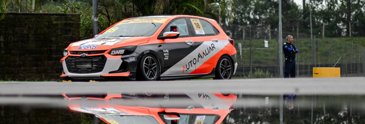 Temporal adia sessão classificatória da Turismo Nacional