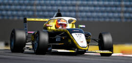 Ethan Nobels crava melhor tempo no TL2 da etapa de Goiânia da F4 Brasil