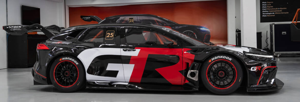 Toyota revela novo Corolla Cross para temporada 2025 da Stock Car