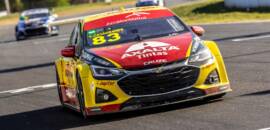 Gabriel Casagrande vence em Buenos Aires pelo segundo ano consecutivo e segue na disputa do título da Stock Car