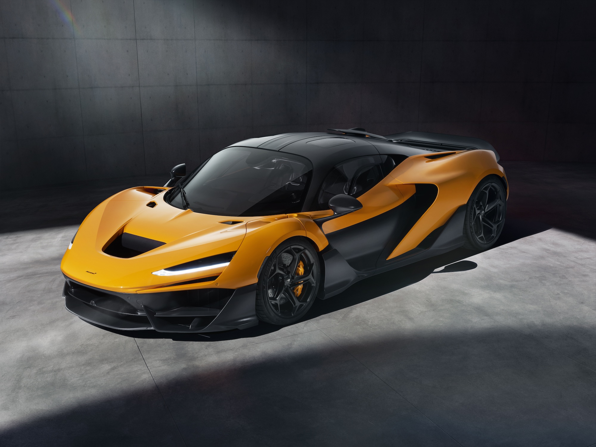 Novo McLaren W1: equipe de Fórmula 1 lança o "verdadeiro supercarro"