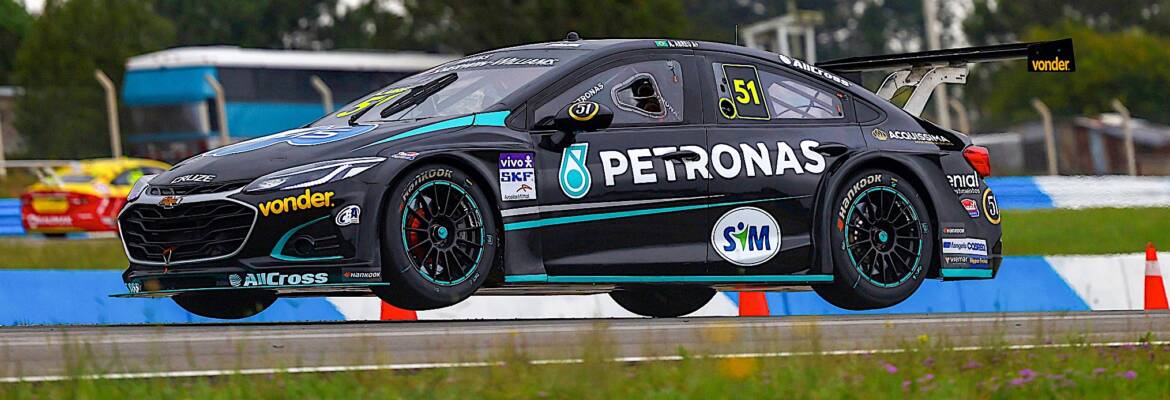 Átila Abreu começa etapa da Stock Car no Uruguai com top-5 e destaca novidade com duas provas no sábado