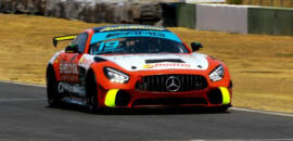 Enzo Gianfratti vence mais duas corridas na AMG Cup e fecha temporada com título e recordes em Interlagos