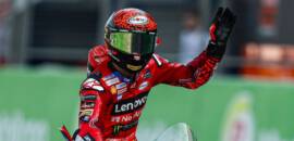 MotoGP: Bagnaia vê Martín e Márquez errarem na chuva e vence na Tailândia