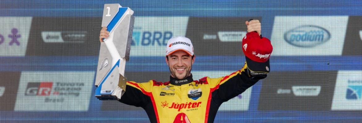 Gabriel Casagrande faz ultrapassagem na última volta e vence em Buenos Aires