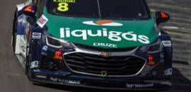 Mesmo com batida em barreira de pneus, Suzuki fatura pole position em Buenos Aires