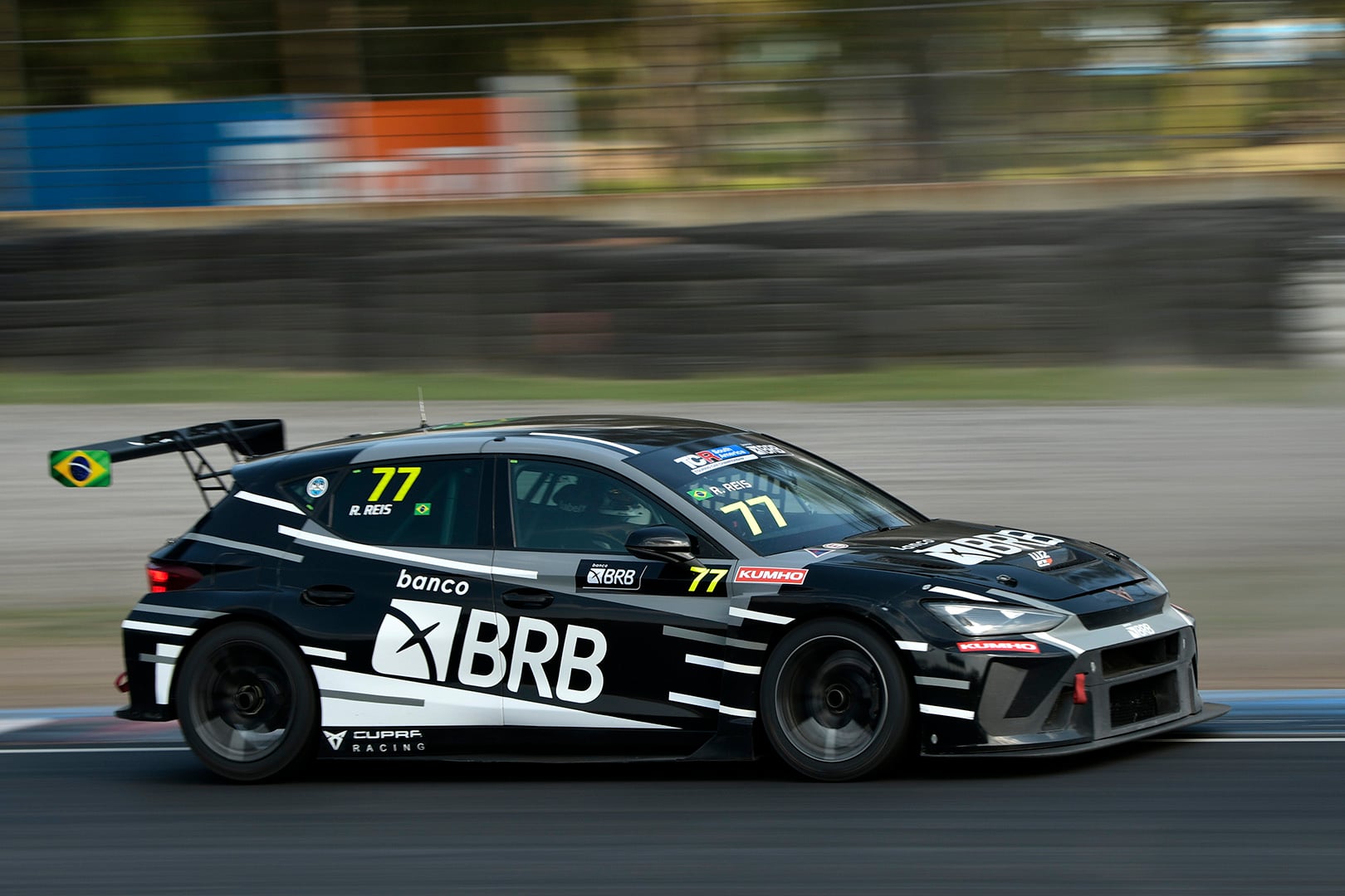 Tcr Rac Rho Raphael Reis conquista o vice-campeonato do TCR South America