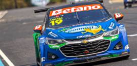 Stock Car: Massa é jogado para fora na primeira volta e tem corrida comprometida