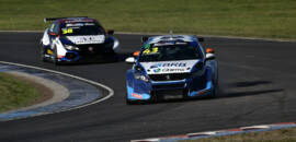 TCR South America: Em prova consistente, Cardoso vence corrida 1 em Rosario