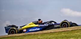 F1: Albon vê pressão entre Lawson e Perez por vaga na Red Bull