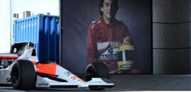 F1: Homenagem a Ayrton Senna com Lewis Hamilton é reagendada para domingo às 10h
