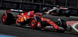 F1: Ferrari mantém disputa viva pelo título de construtores após punição a Norris no Catar