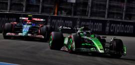Podcast: GP de Las Vegas, agressividade de Verstappen e as polêmicas da FIA
