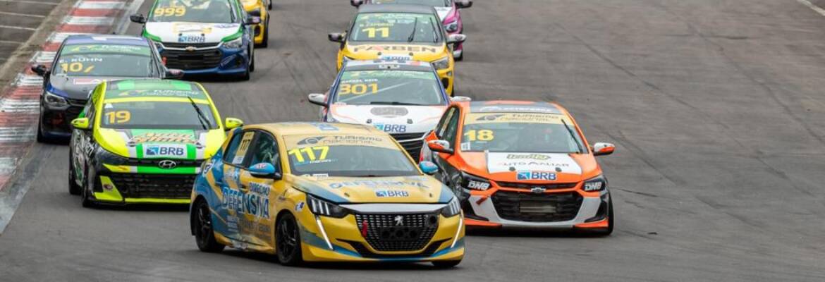 Com grandes corridas e o tradicional equilíbrio, Turismo Nacional proporciona espetáculo em Goiânia