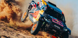 Em ritmo de teste para o Dakar, brasileiro domina prólogo em Dubai