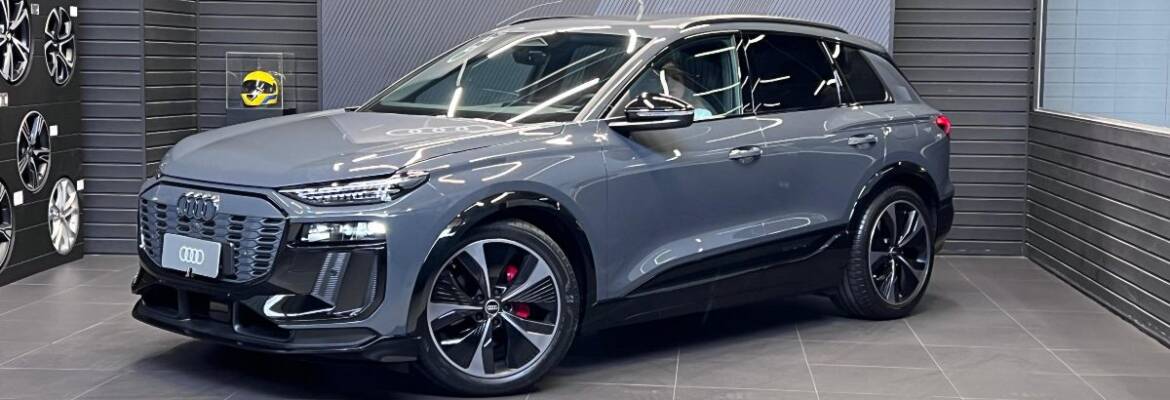 Novo Q6 e-tron traz nova plataforma da Audi ao Brasil com luxo e tem tela até para o passageiro