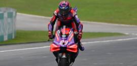 MotoGP: Martín vê Bagnaia cair e encaminha título mundial após vencer