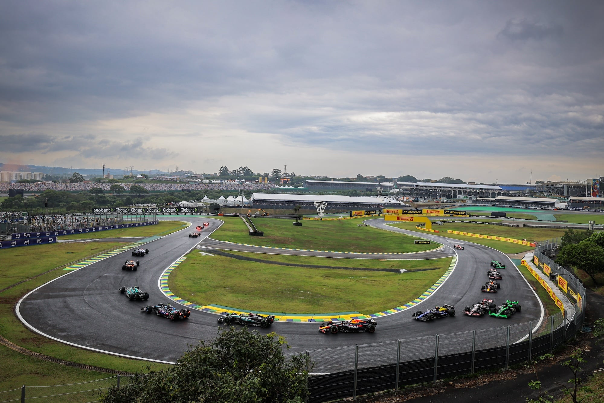 Band muda programação para mostrar atividades do GP de São Paulo de F1