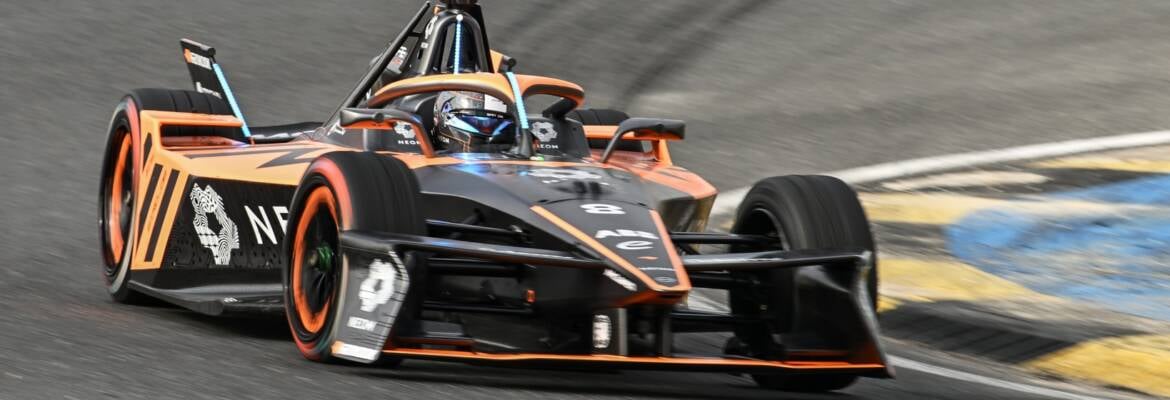 Fórmula E: McLaren estuda saída da categoria elétrica ao final de 2026