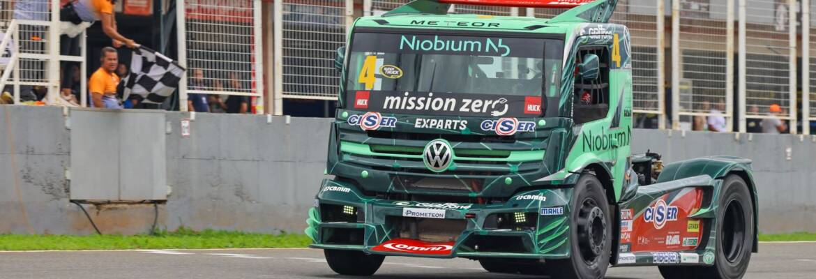 Felipe Giaffone vence em Curvelo e fica próximo de título da Copa Truck